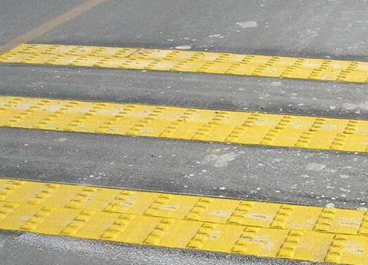 交通道路设施 交通道路设施